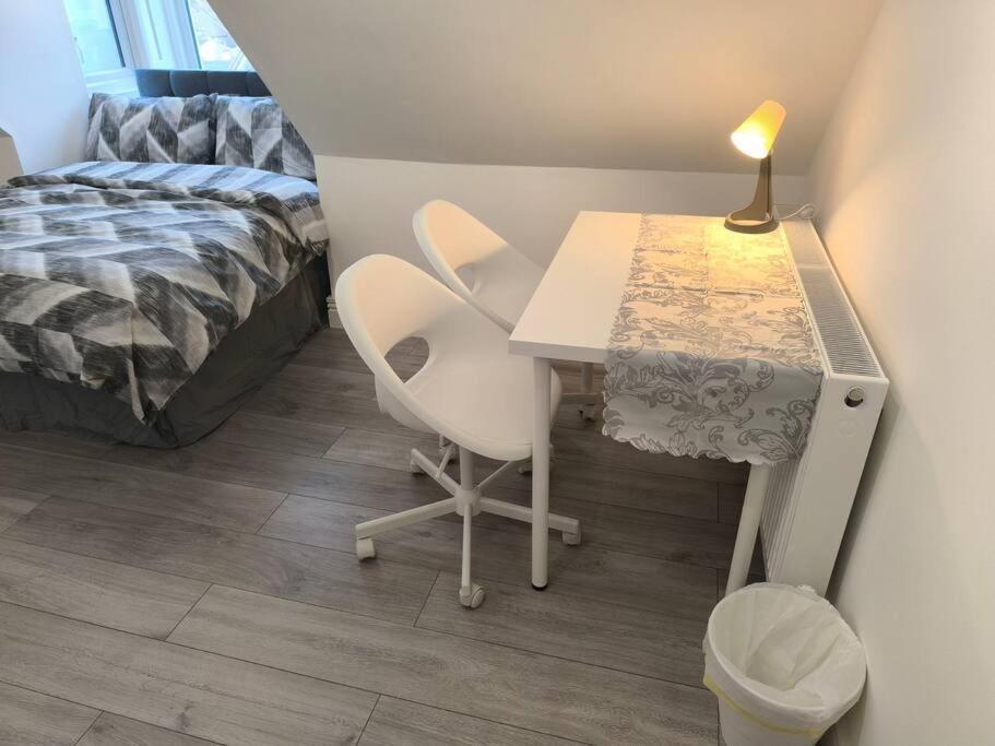 Studio Style Room, Near Tooting Broadway Station Londres Extérieur photo